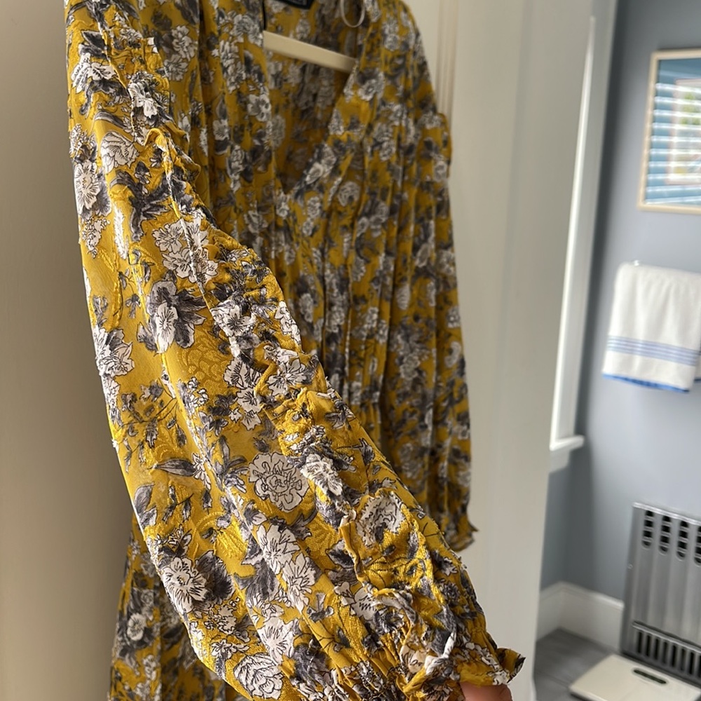 Zara yellow floral midi dress - Picture 4 of 4